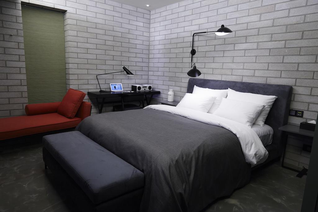 Hotel Lacky Теджън Екстериор снимка