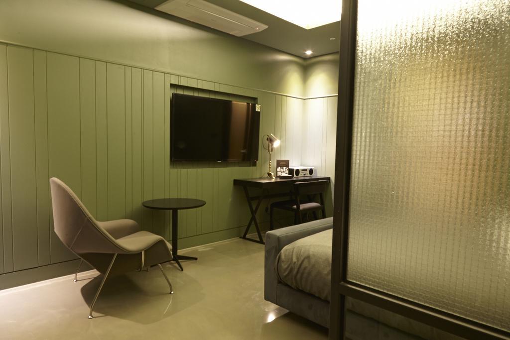 Hotel Lacky Теджън Екстериор снимка