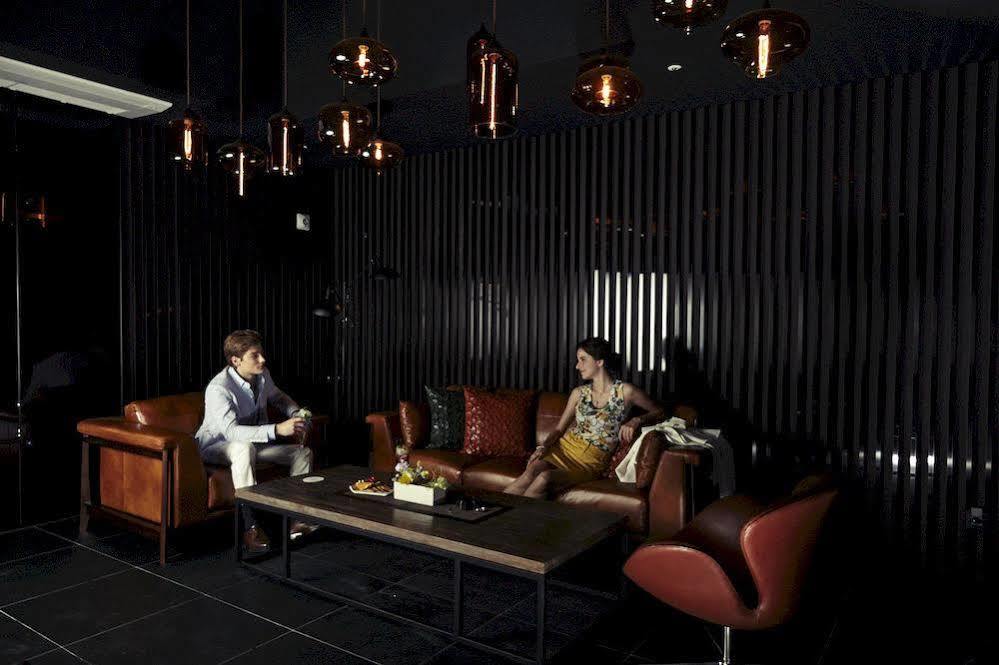 Hotel Lacky Теджън Екстериор снимка